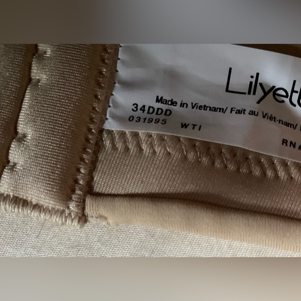 Lilyette Enchantment Lace Minimizer Underwire Bra 34 DDD - Picture 4 of 5